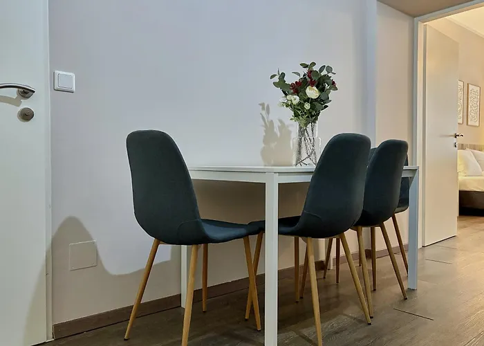 Balkon I Close To S-bahn I 5 Minutes To Mall *